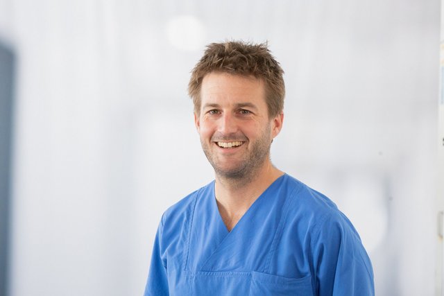 Portrait: Dr. Christian Nussbickel, Ärztliche Leitung ZINA, Standort Klinik Immenstadt